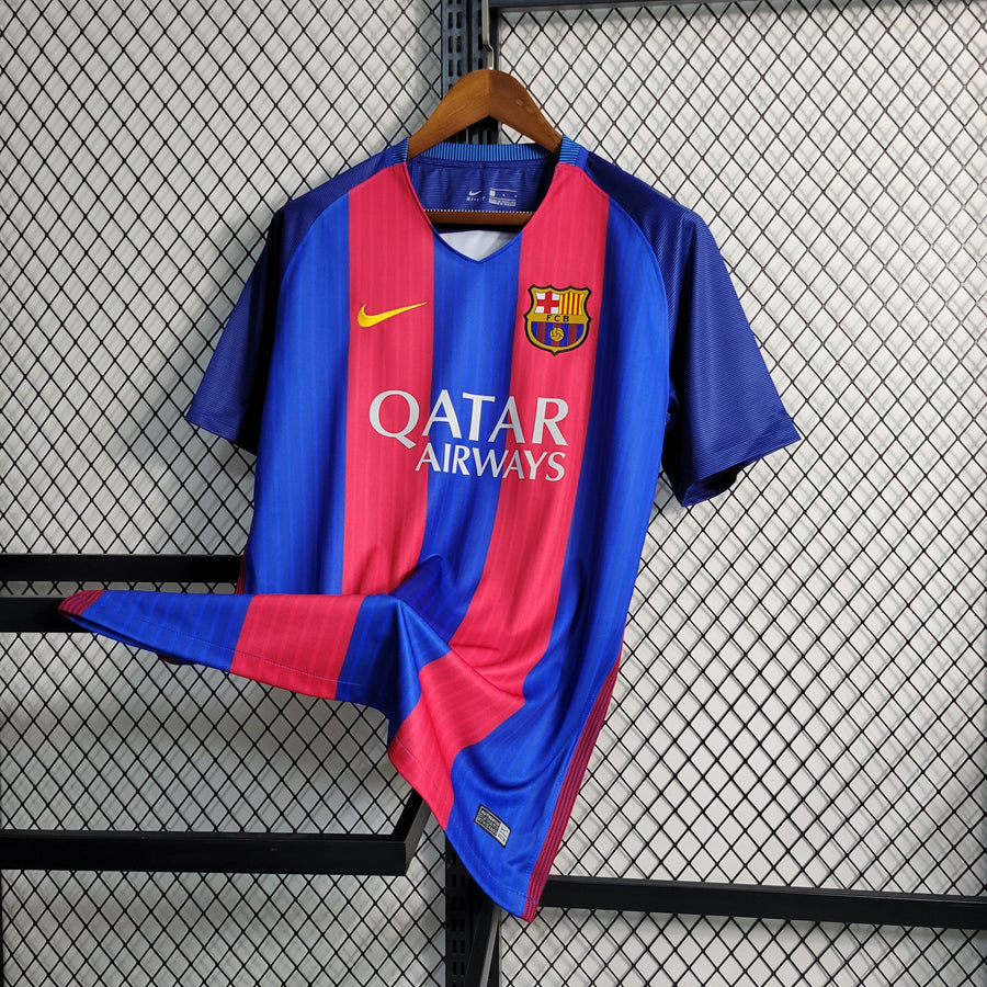 طقم برشلونة الاساسي 2016-2017