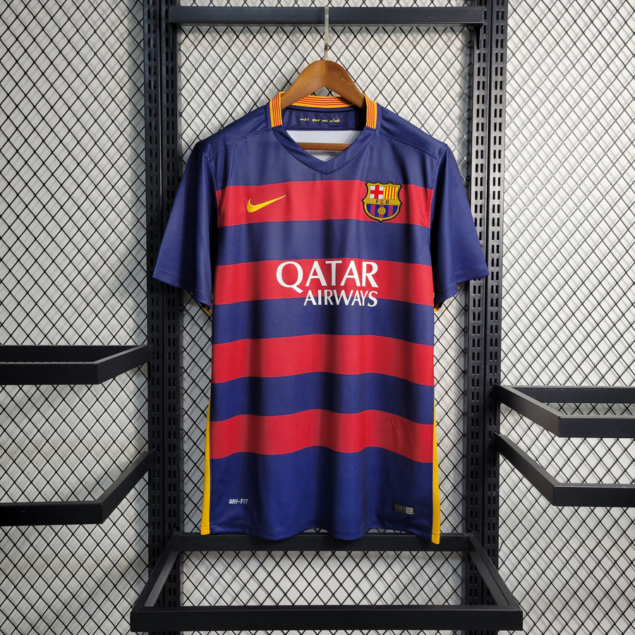 طقم برشلونه الاساسي 2015-2016